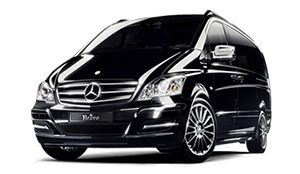 Luxury car rental in italy MERCEDES VITO 4 MATIC TOURER
